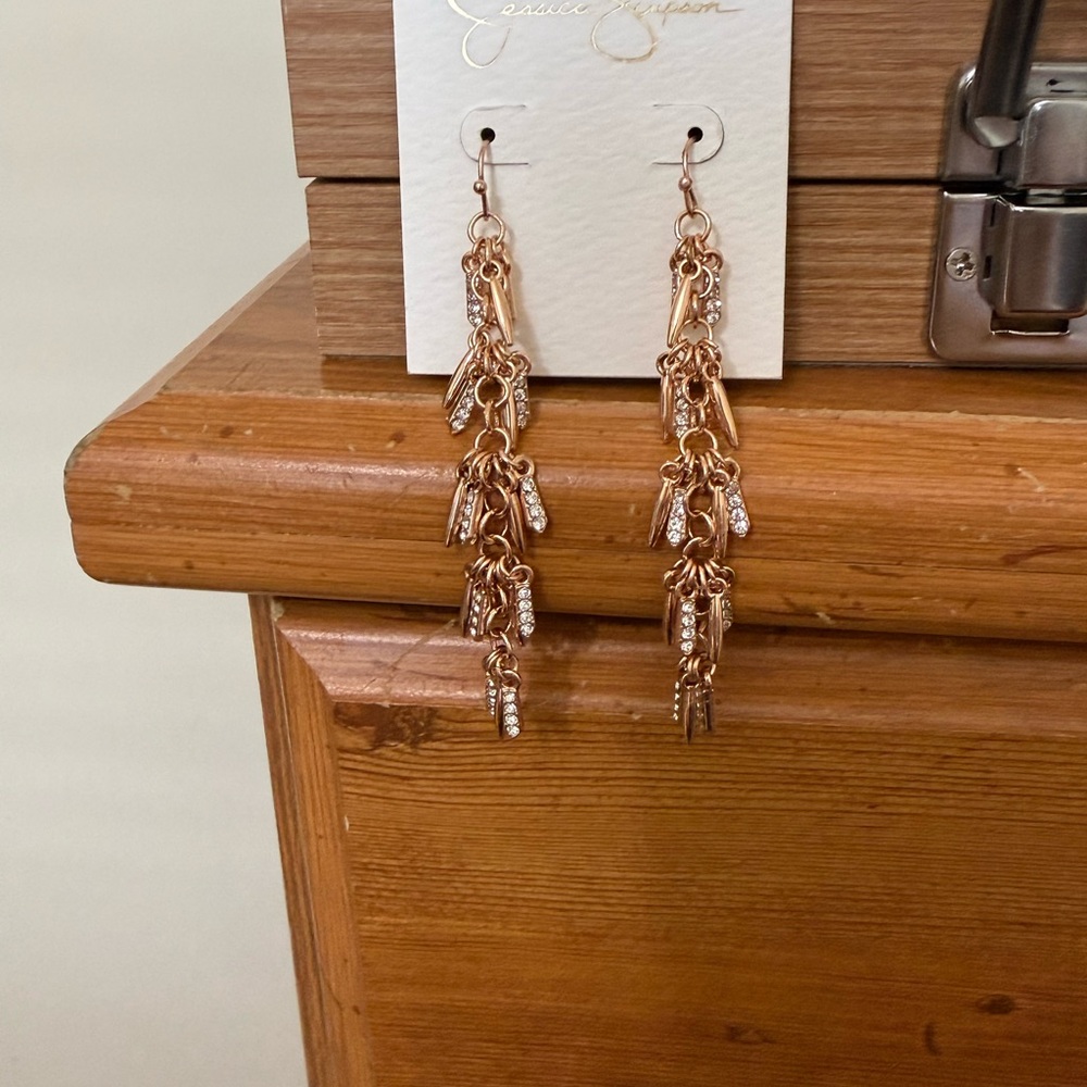 💕Jessica Simpson💕Elegant Rose Gold Dangle Earrings